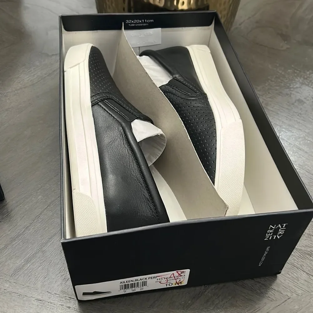 Naturalizer Aileen Black Slip-On Sneaker